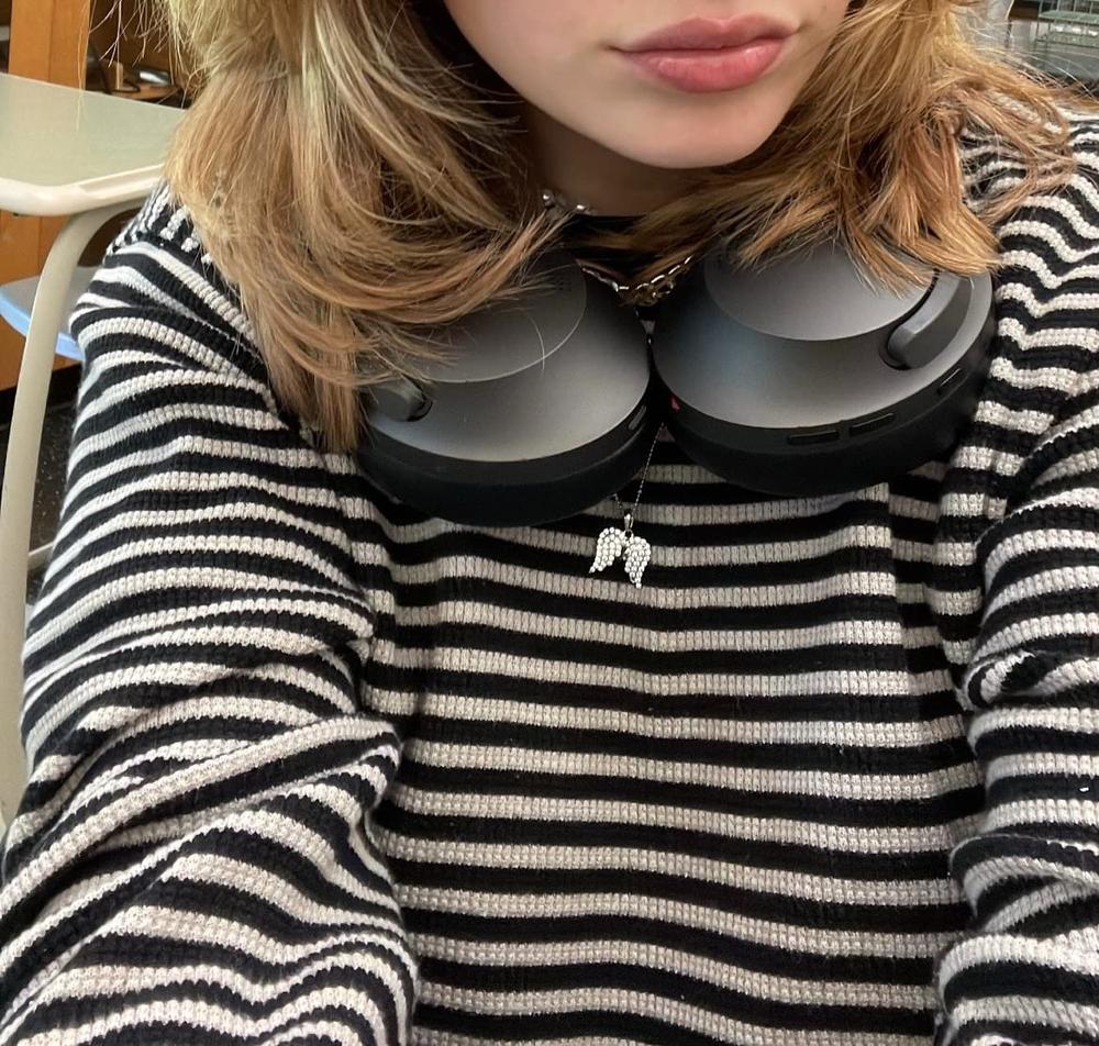 1MORE SonoFlow  Wireless Active Noise Cancelling Headphones - Customer Photo From Hula Groove Girl